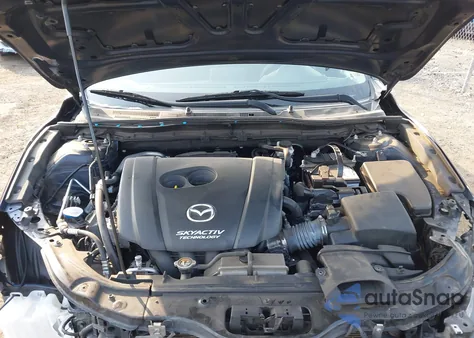 2018 Mazda Mazda3 Sport z USA, uszkodzony, nr VIN 3MZBN1U79JM251120